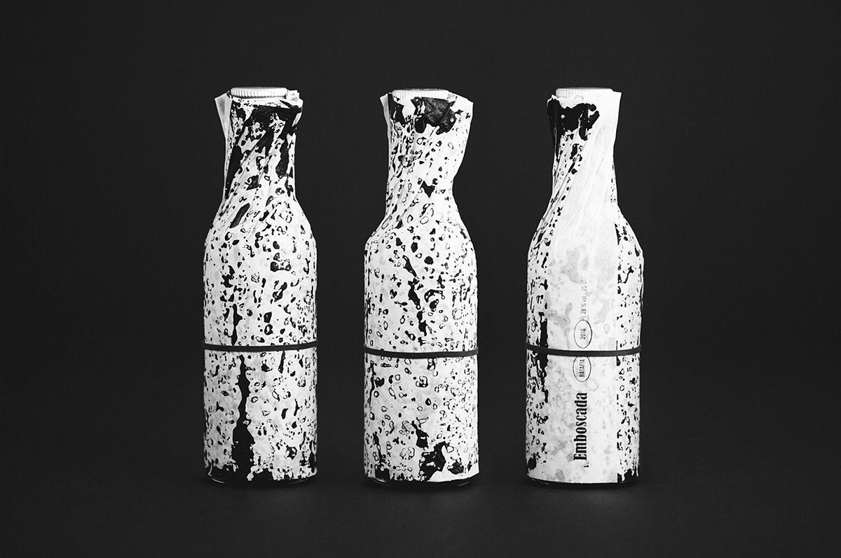 Emboscada手工制酒品牌品牌設(shè)計(jì)欣賞，手工制酒品牌，酒品牌設(shè)計(jì)，酒品牌策劃，酒品牌全案策劃，酒品牌形象塑造，酒品牌包裝設(shè)計(jì)，深圳品牌設(shè)計(jì)，深圳皮牌策劃，深圳品牌全案策劃，深圳品牌形象塑造，深圳包裝設(shè)計(jì)，左右格局