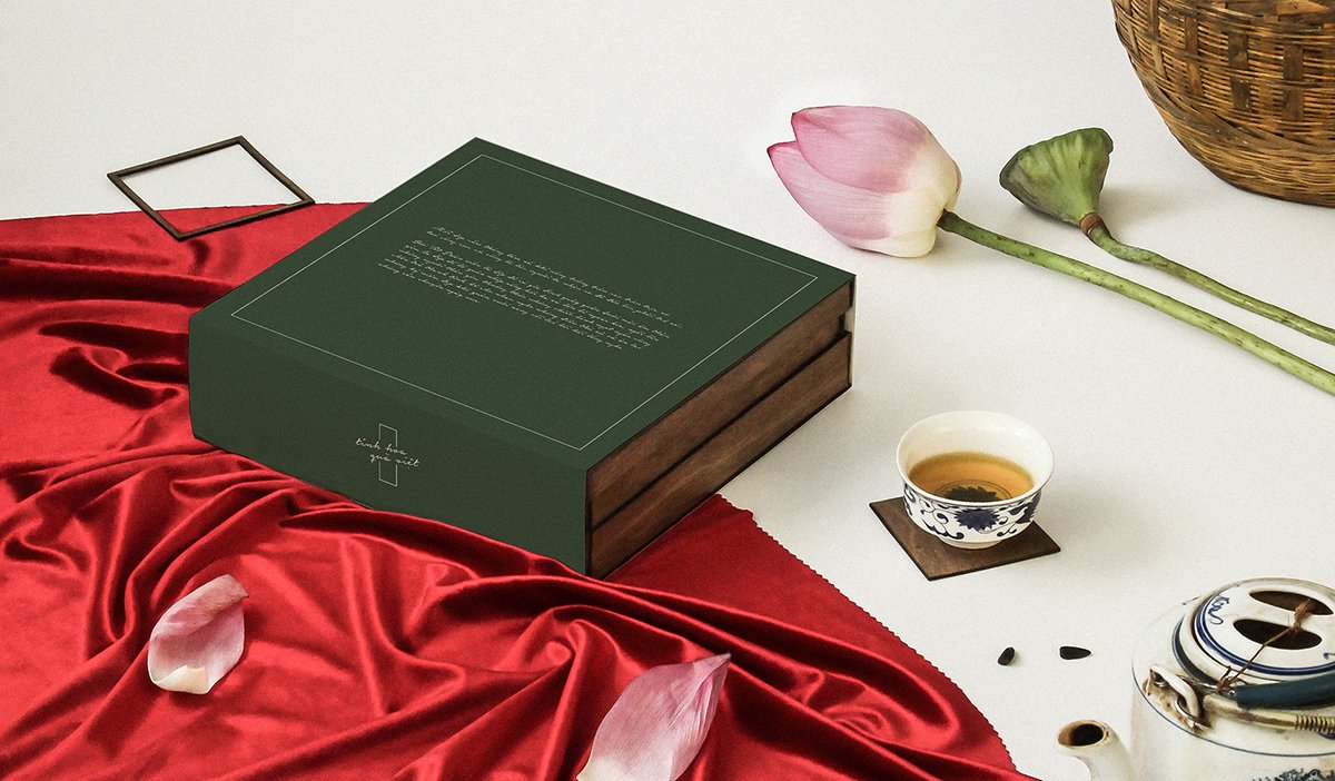 高端月餅品牌包裝設(shè)計案例，品牌設(shè)計，品牌包裝設(shè)計，高端品牌設(shè)計，月餅包裝設(shè)計，月餅品牌包裝案例，深圳品牌設(shè)計，左右格局